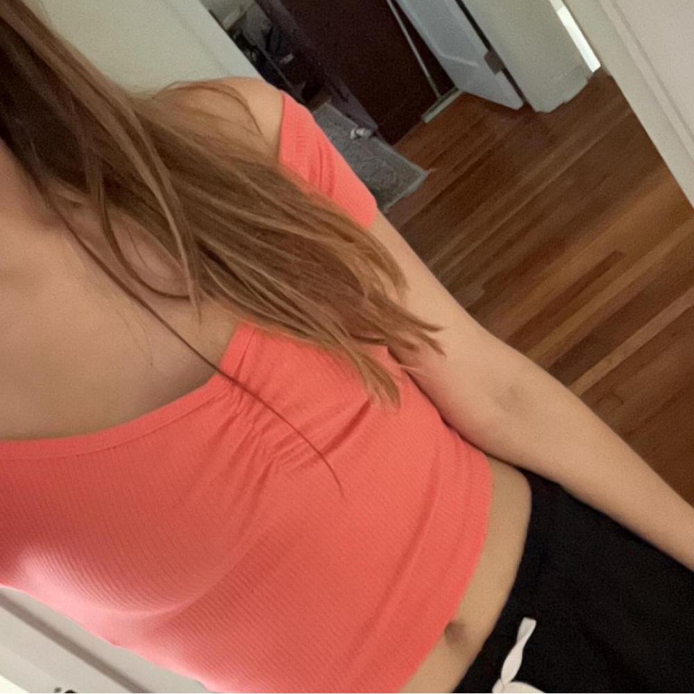 American eagle cropped top